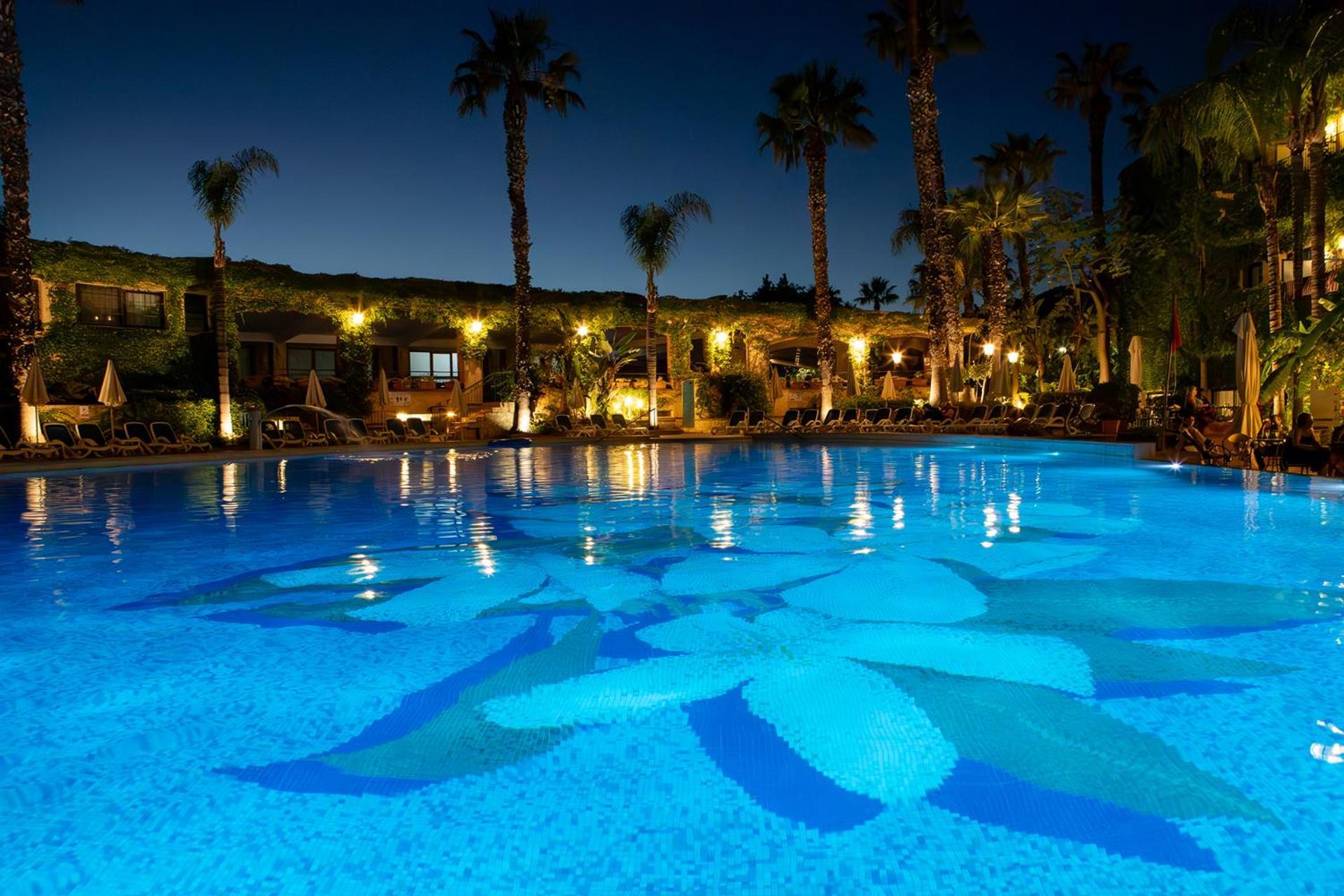 Hotel Caesar Palace Giardini-Naxos Kültér fotó